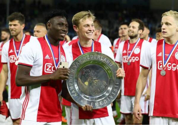 Ajax-Campeon_Eredivisible_2019_getty