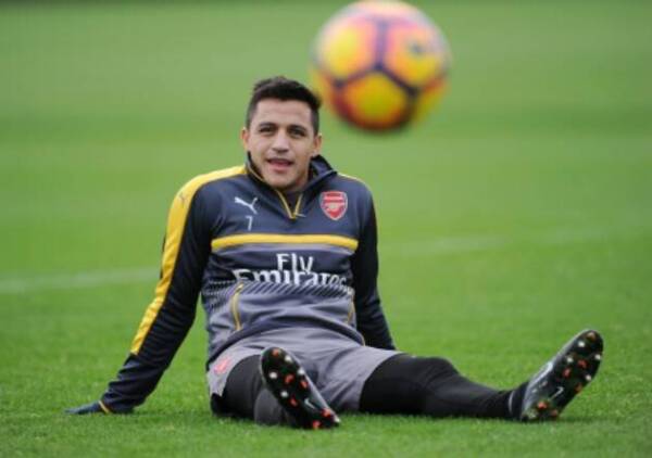 Arsenal_entrenamiento_Navidad_Alexis_Sanchez_2016