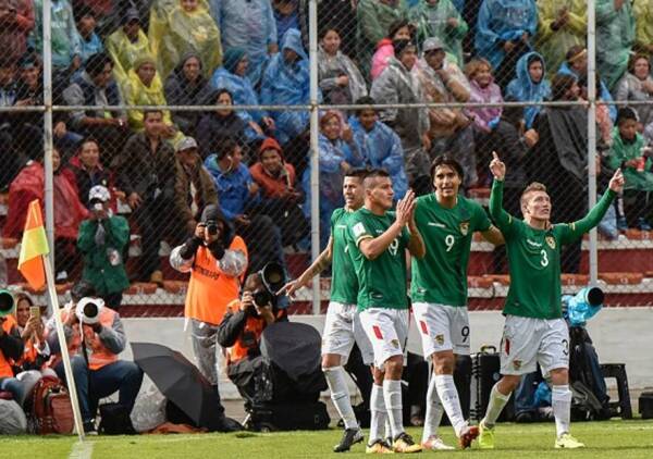 Bolivia_celebra_Argentina_Clasificatorias_2017_Getty