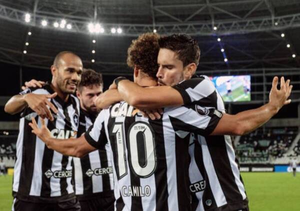 Botafogo_celebra_Atletico_Nacional_Getty_2017_2