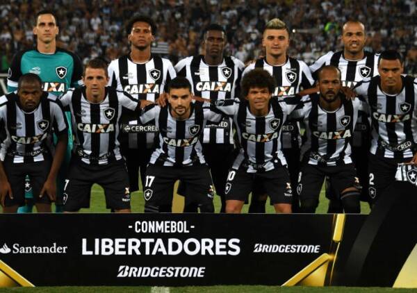 Botafogo_Colo_Colo_equipo_1_2017_Getty