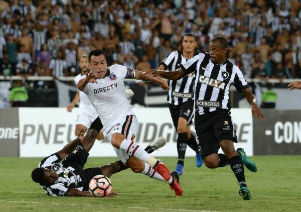Botafogo_Colo_Colo_Paredes_2017_PS