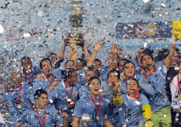 CopaAmerica_2011_Uruguay_Campeon_Getty