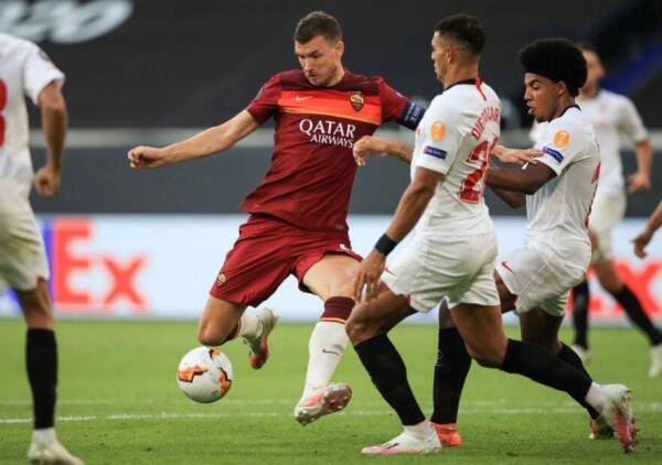 Dzeko_Roma_Sevilla_EuropaLeague_agosto_2020_getty