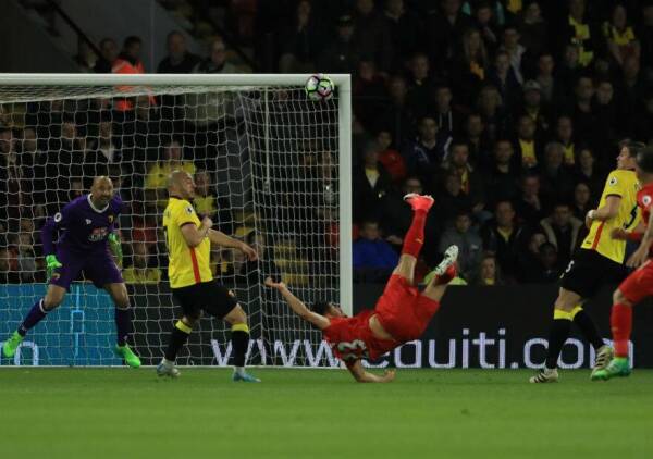 Emre_Can_gol_Liverpool_Watford_2017_2