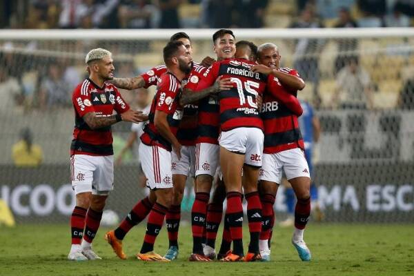 Erick Pulgar-Flamengo-Brasileirao-2023 (1)