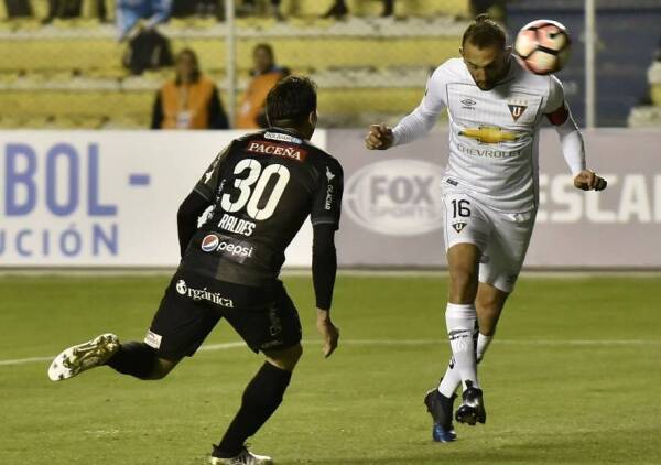 Bolivar_Liga_de_Quito_Sudamericana_2017_Getty