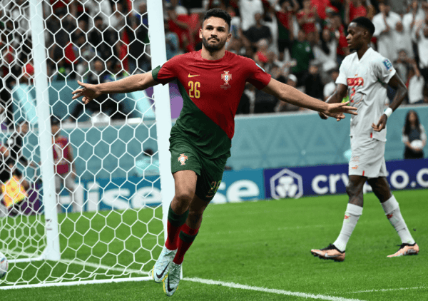 Portugal Aplastó A Suiza Y Firmó Su Paso A Cuartos Del Mundial 9900