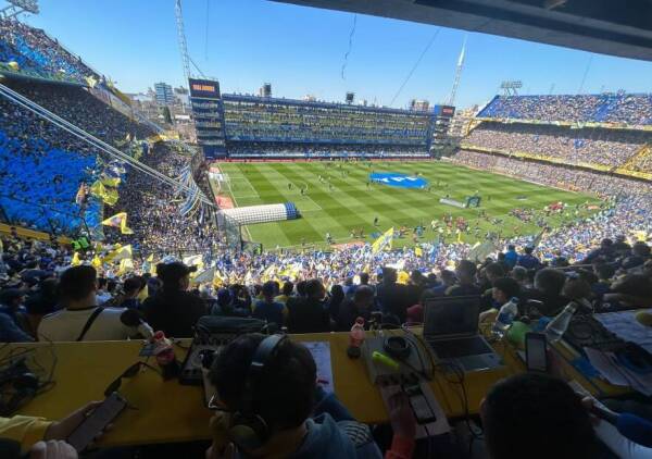 LaBombonera_llena_estadio_Argentina_2023