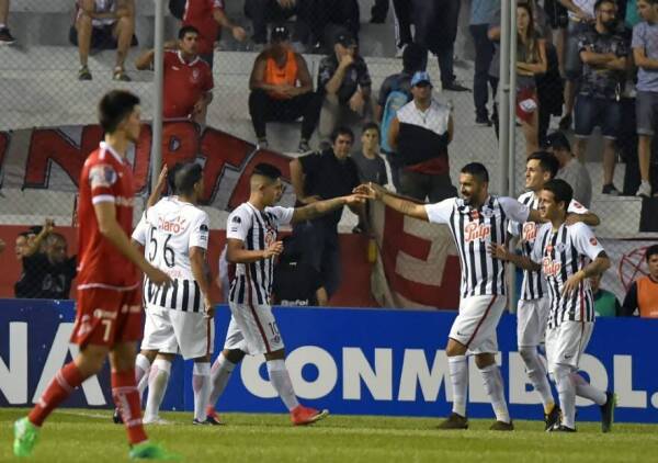 Libertad_Huracan_Sudamericana_2017_Getty_3