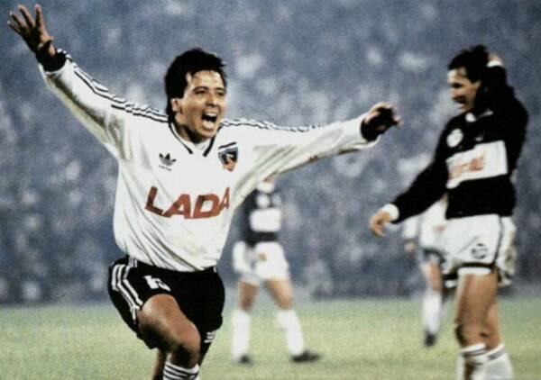 LuisPerez_ColoColo_campeon_CopaLibertadores_1991