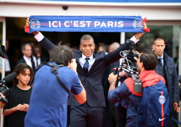 Mbappe_Presentacion_PSG_Getty_2