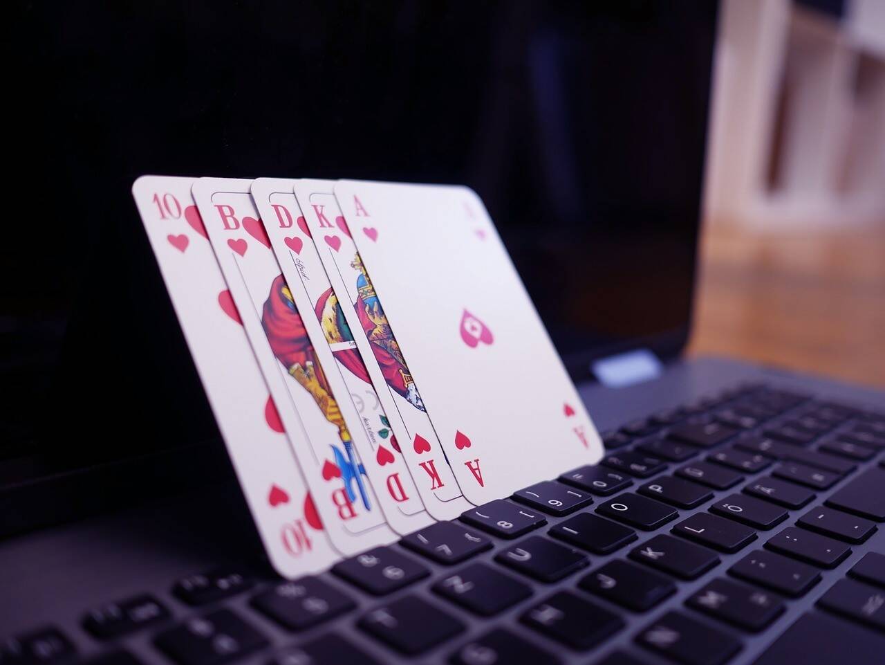 online-poker-cartas_naipe_publipost_2024