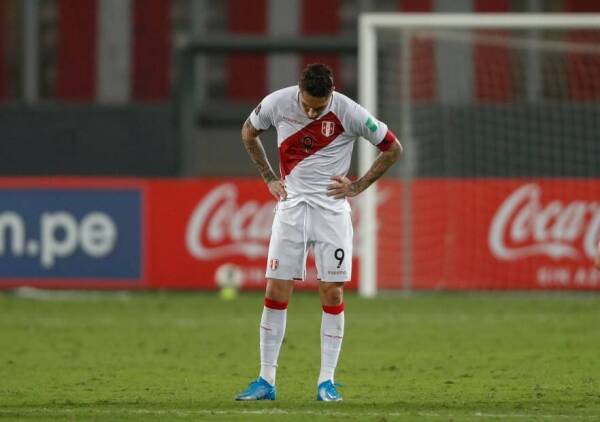PaoloGuerrero_Clasificatorias_Perú_Mar22_OneFootball