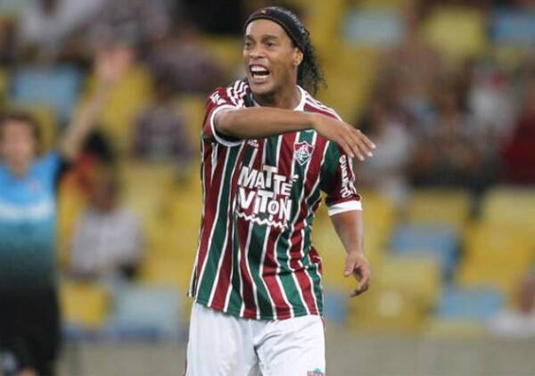 Ronaldinho-Flu-2015