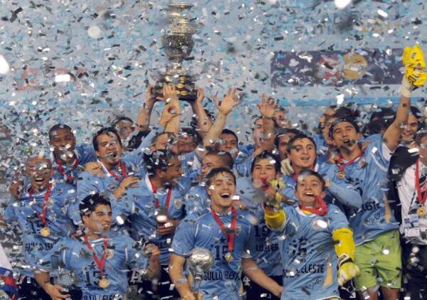 Uruguay_Campeon_Copa_America_2011_Getty