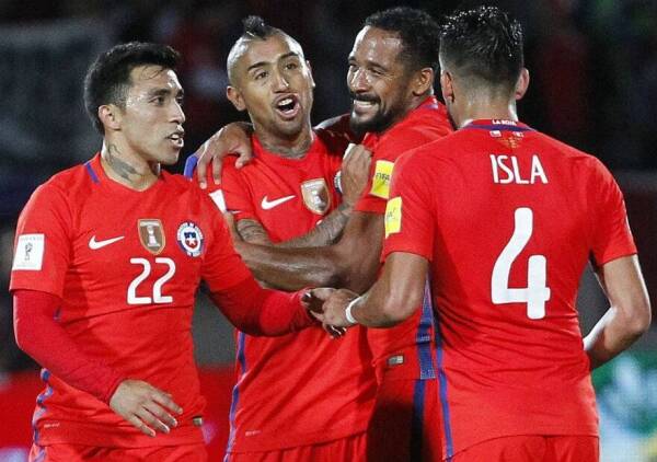 Vidal_gol_Chile-Peru_oct_2016_PS_7