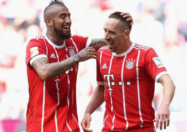 Vidal_Ribery_Bayern_2016