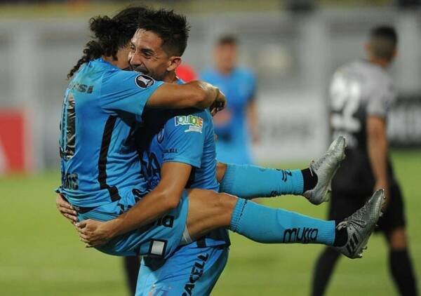 Zamora_Iquique_celebra_Reynero_Villalobos_Libertadores_2017_Getty